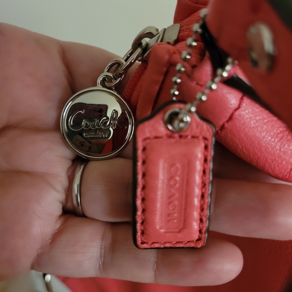 Coach Ashley Pink Pleated Bag - Picture 7 of 10